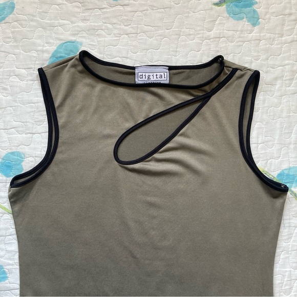 Vintage 90s Cyber Cut Out Tank Top 💿 - Picture 2 of 5